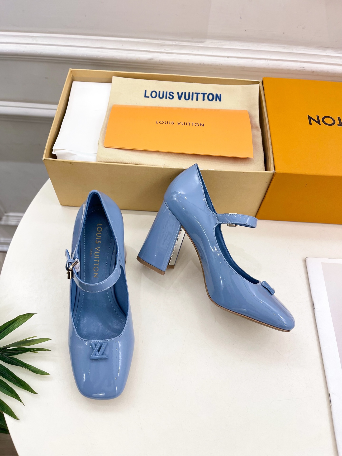 Women's high heels